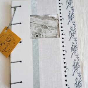 Cuaderno artesanal gris y blanco